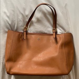 Tory Burch York Buckle Tote (Color Luggage)